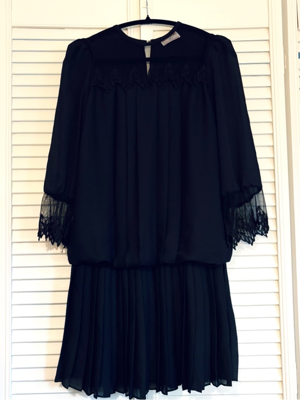 Vintage 1980s Diamonds Run Black Pleated Flapper Dress